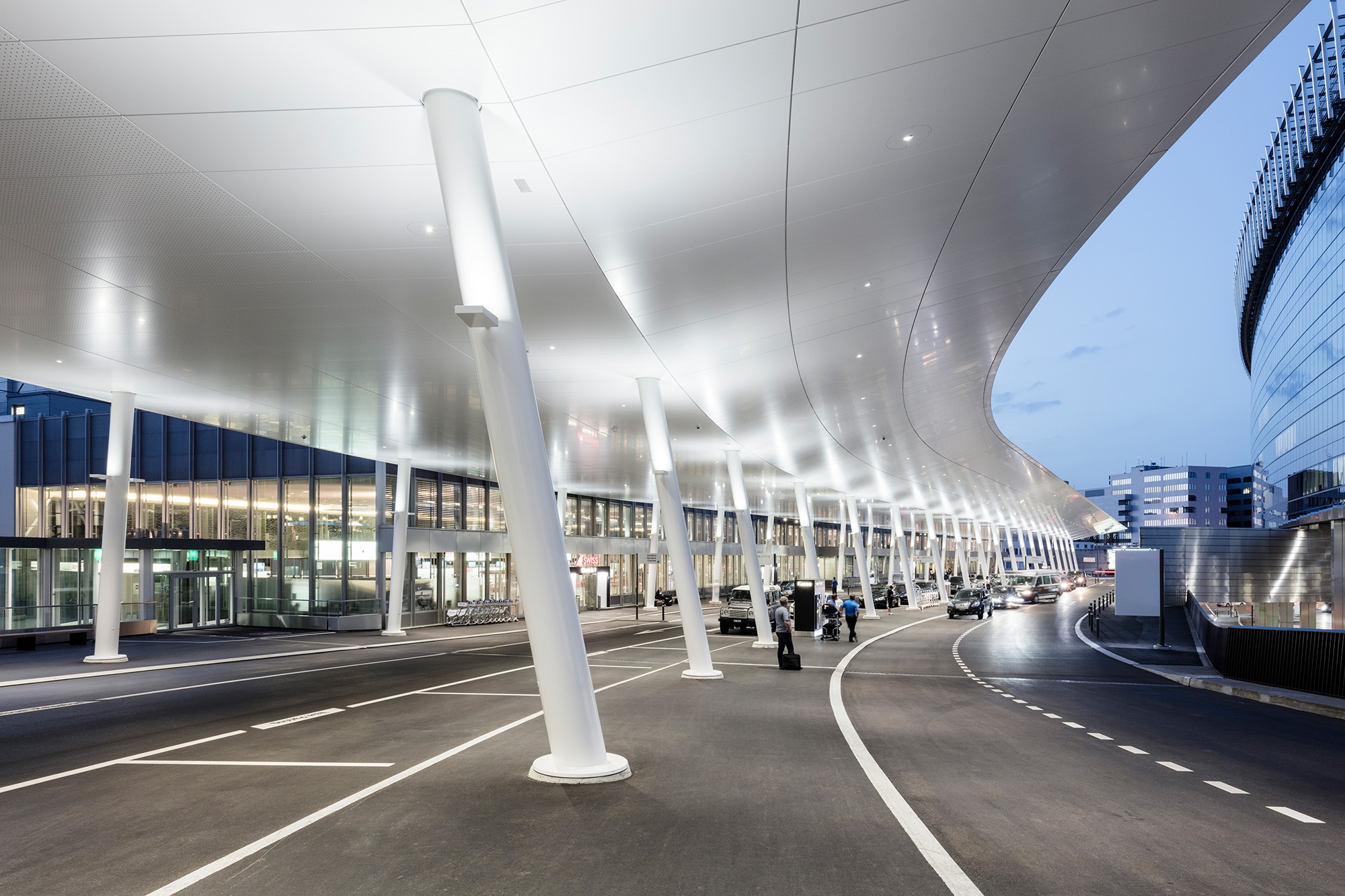 Neugestaltung Vorfahrten Flughafen Zürich